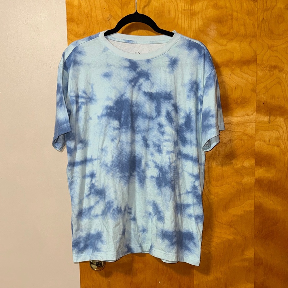 Original Use Light Blue Tie-Dye Short Sleeve Tee